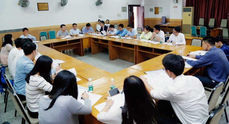 君子怀德,化院情长--探花精选
校友会召开第二届第三次理事大会